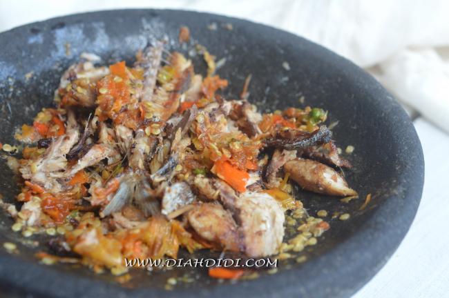Resep Ikan Pindang Sambal Bawang, Pedas dan Gurih 